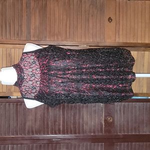 Sleeveless dress top